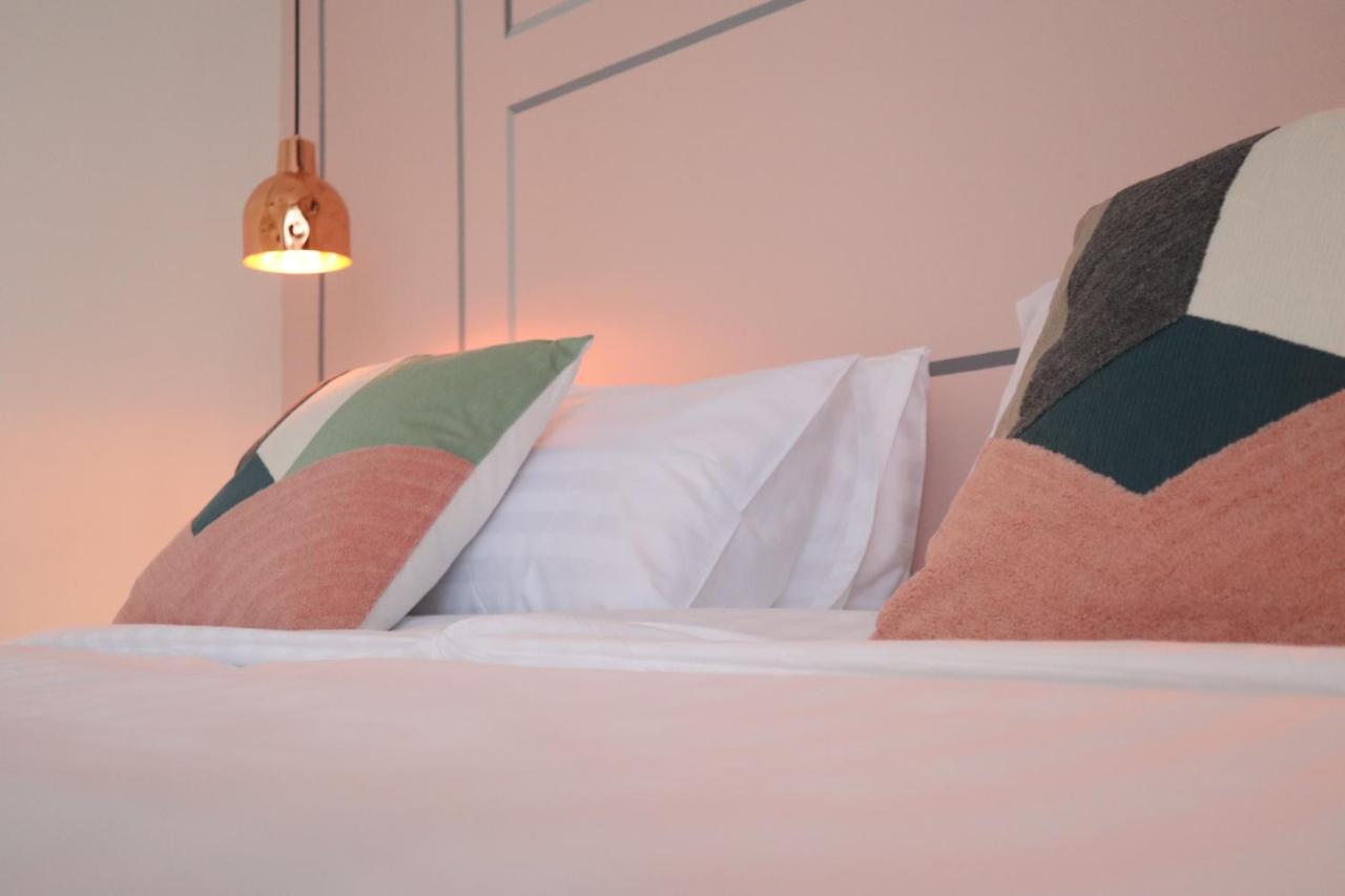 Goodnight Poshtel + Free Netflix Hotel Hat Yai Bagian luar foto