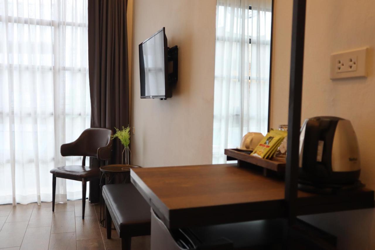 Goodnight Poshtel + Free Netflix Hotel Hat Yai Bagian luar foto