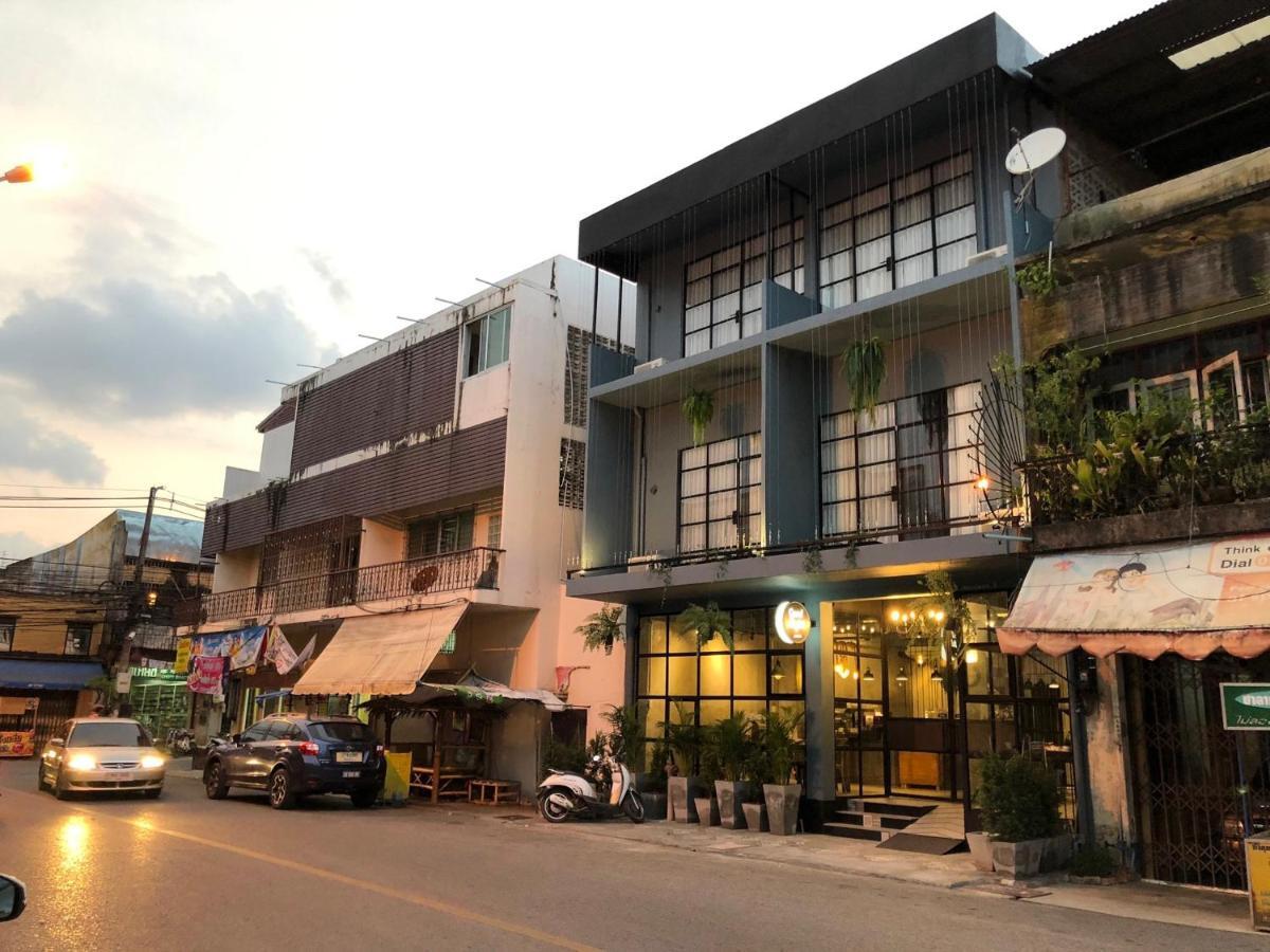 Goodnight Poshtel + Free Netflix Hotel Hat Yai Bagian luar foto
