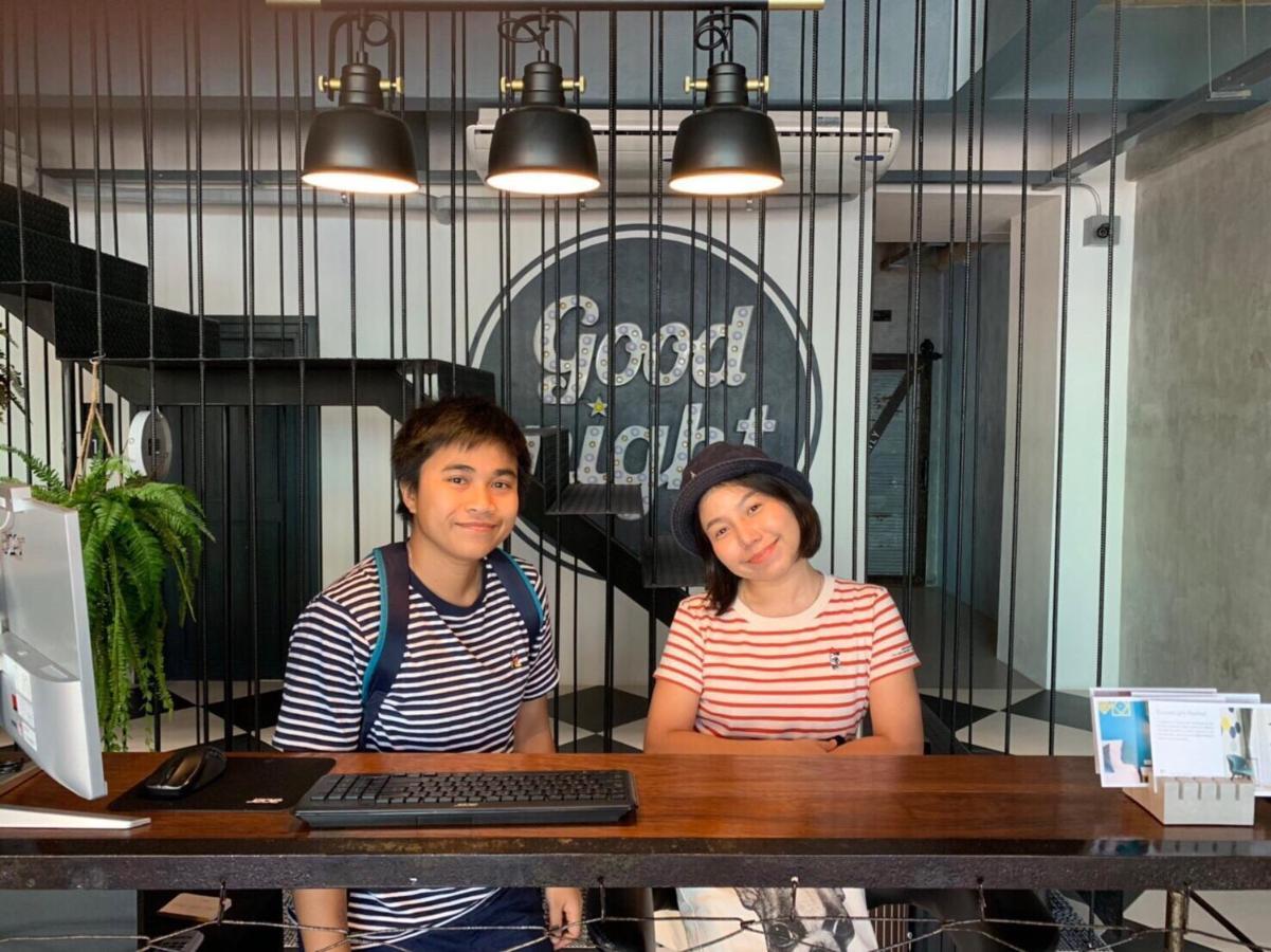 Goodnight Poshtel + Free Netflix Hotel Hat Yai Bagian luar foto