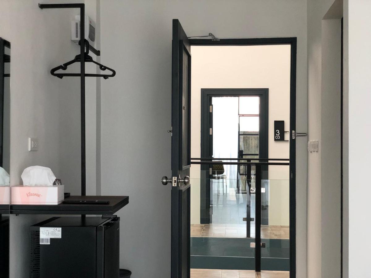 Goodnight Poshtel + Free Netflix Hotel Hat Yai Bagian luar foto