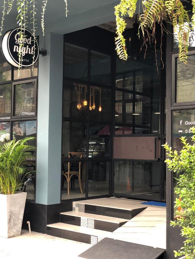 Goodnight Poshtel + Free Netflix Hotel Hat Yai Bagian luar foto
