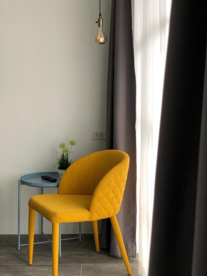 Goodnight Poshtel + Free Netflix Hotel Hat Yai Bagian luar foto