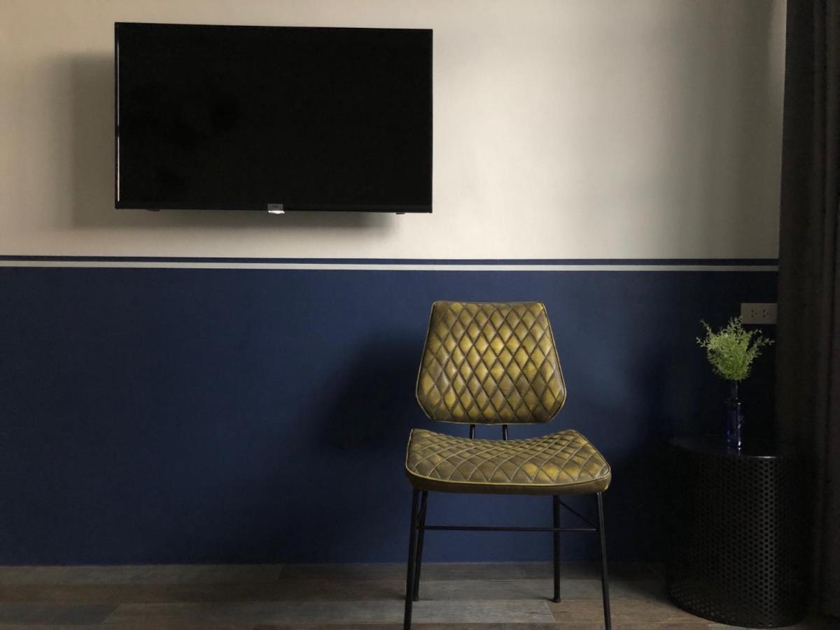 Goodnight Poshtel + Free Netflix Hotel Hat Yai Bagian luar foto