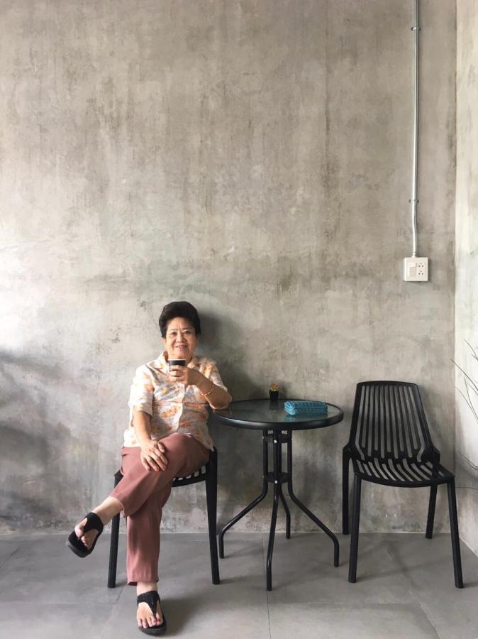 Goodnight Poshtel + Free Netflix Hotel Hat Yai Bagian luar foto