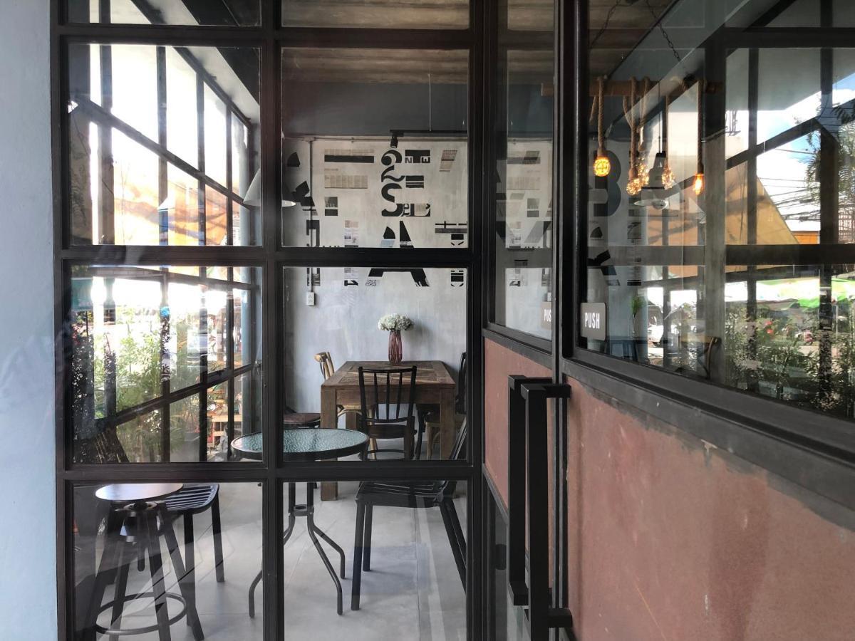 Goodnight Poshtel + Free Netflix Hotel Hat Yai Bagian luar foto